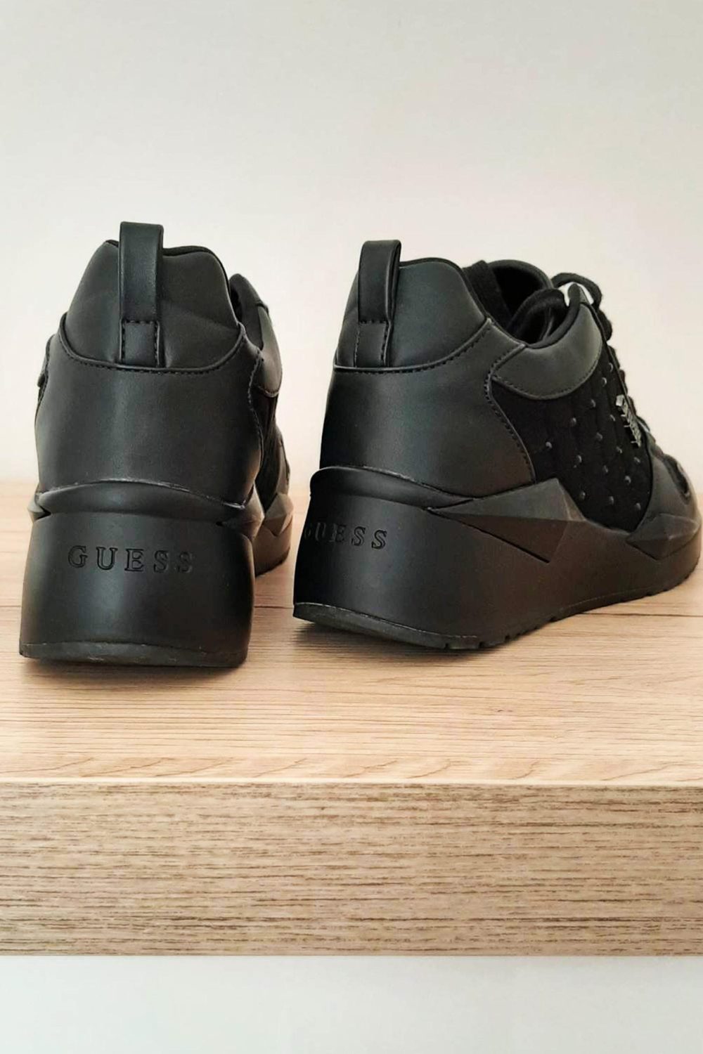 Сникърси Outlet