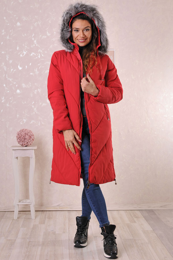 Червено дълго яке с естествен-косъм