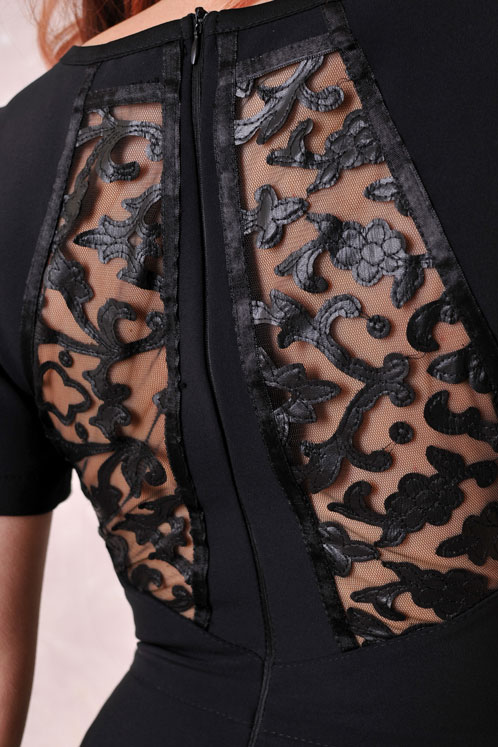 Официална черна рокля с ефектен гръб Gaby