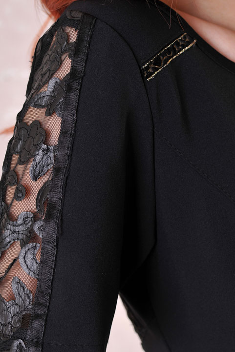 Официална черна рокля с ефектен гръб Gaby