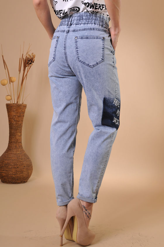 Еластични дамски дънки с връзка в талията