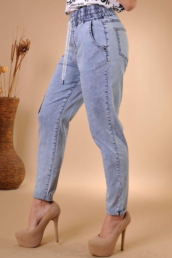 Еластични дамски дънки с връзка в талията