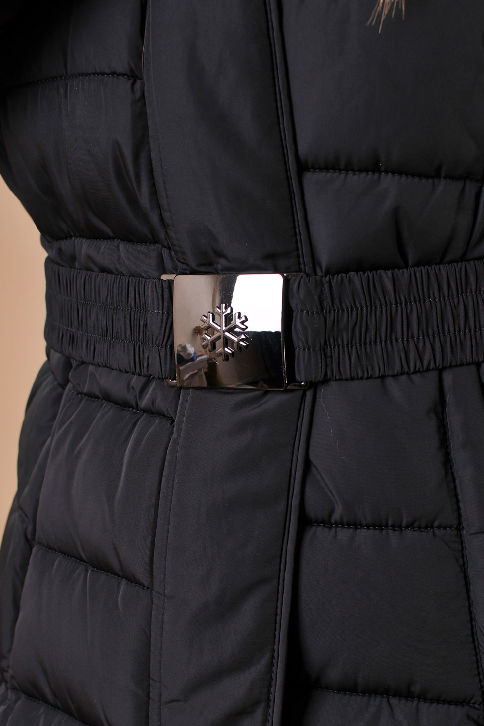 Дамско яке с естествен косъм в черен цвят