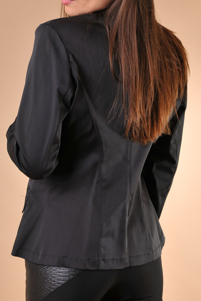 Дамско черно сако