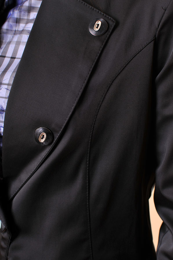 Дамско черно сако