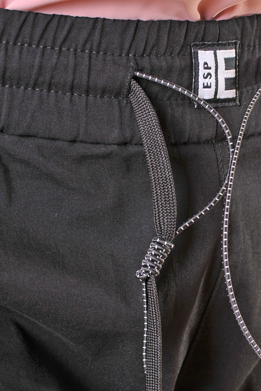 Дамски летен панталон в черно