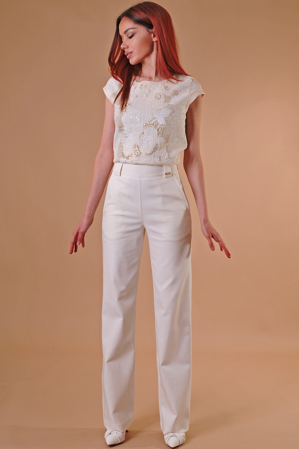 Дамски елегантен сет-костюм в бяло