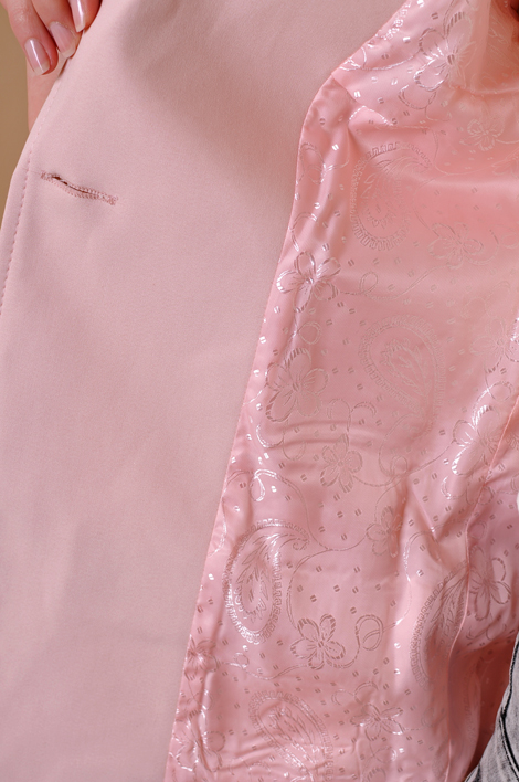 Дамско сако цвят пудра с набор на ръкавите