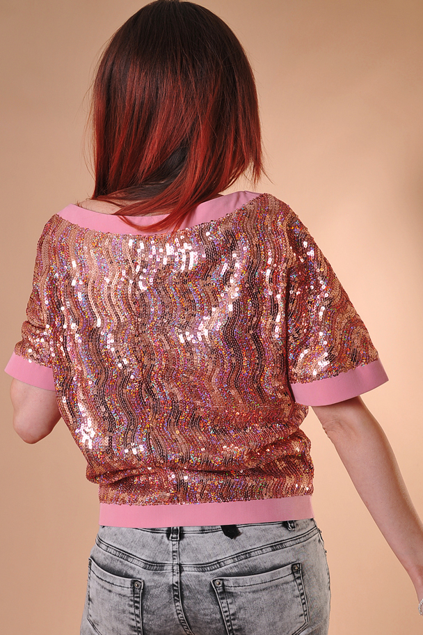 Блуза с розови пайети