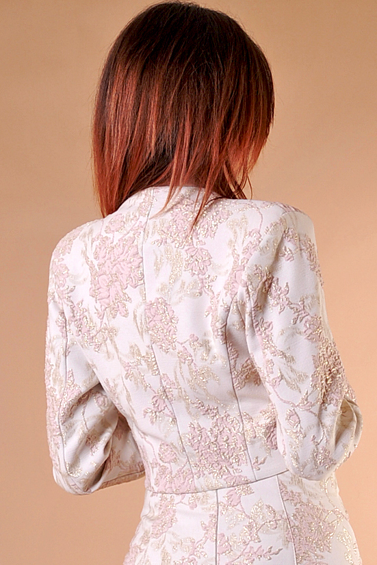 Елегантно болеро от жакард на цветя