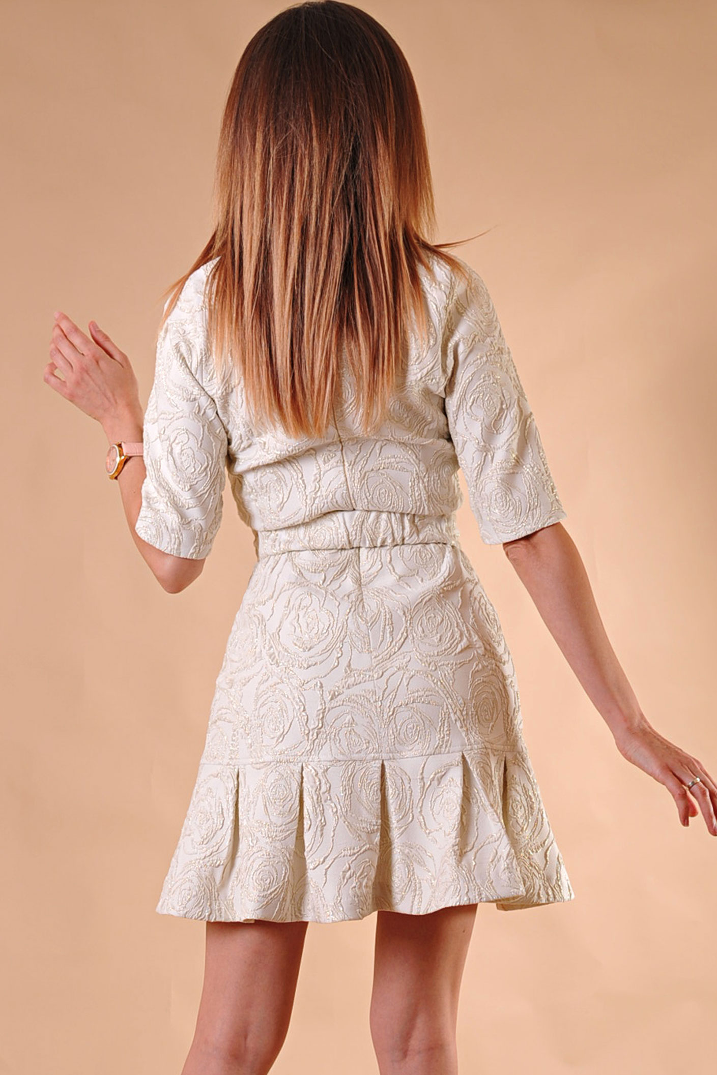Златиста рокля от жакард French Chic