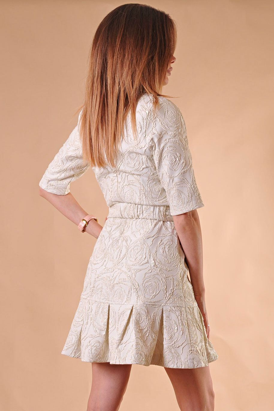 Златиста рокля от жакард French Chic